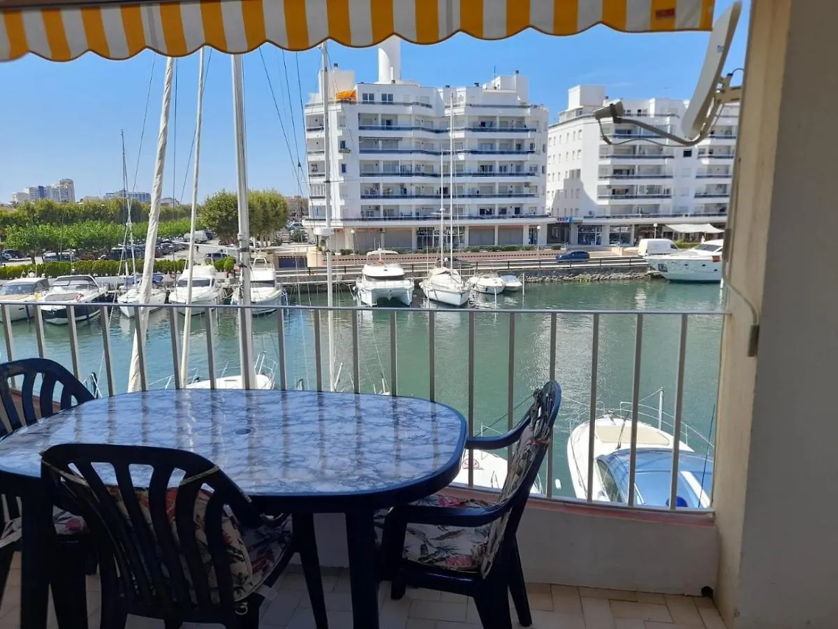 Apartment Cavall De Mar Empuriabrava