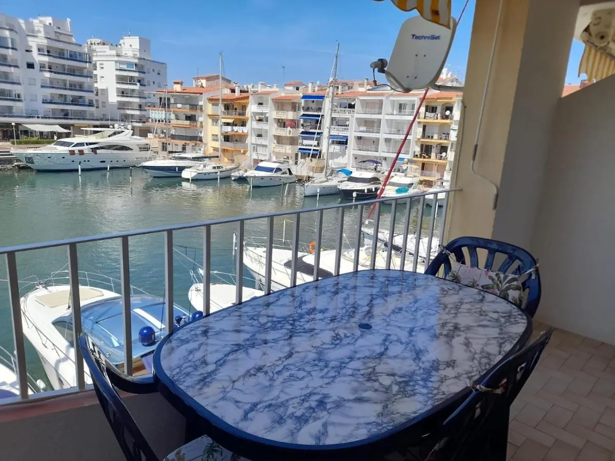 Cavall De Mar Empuriabrava Apartment