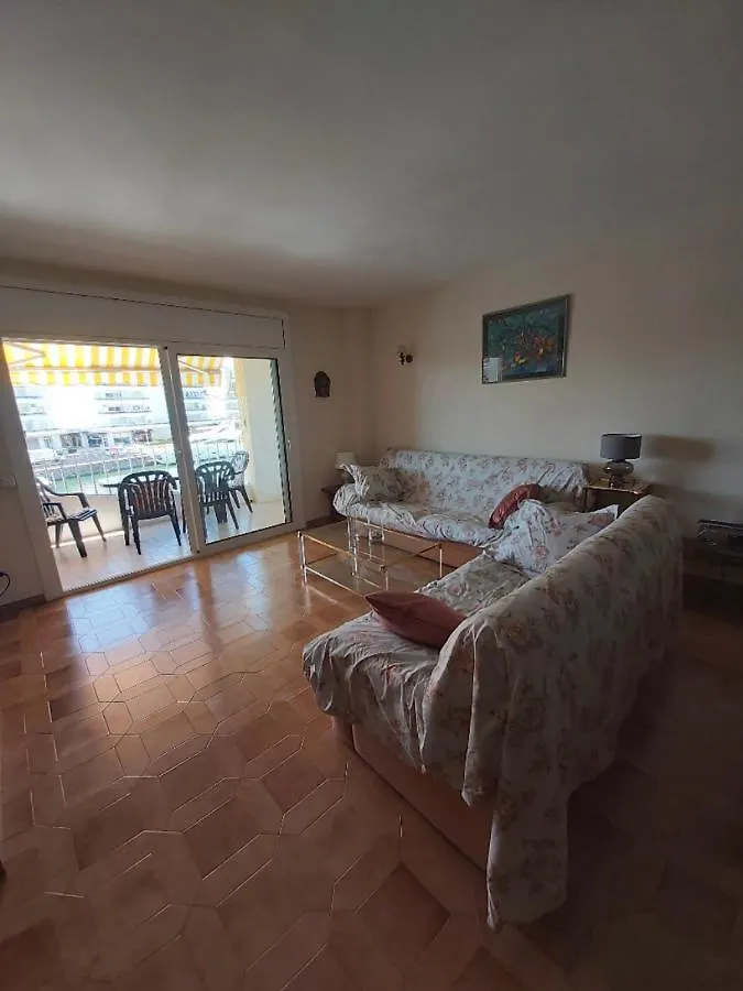 Apartment Cavall De Mar Empuriabrava