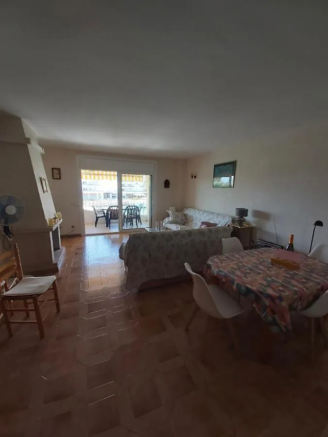 Cavall De Mar Empuriabrava Apartment